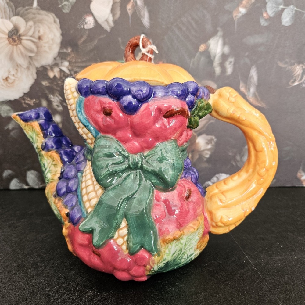 Vintage CRACKER BARREL Vegetable Harvest Ceramic Teapot With Original Lid - 1998 - Picture 6 of 10